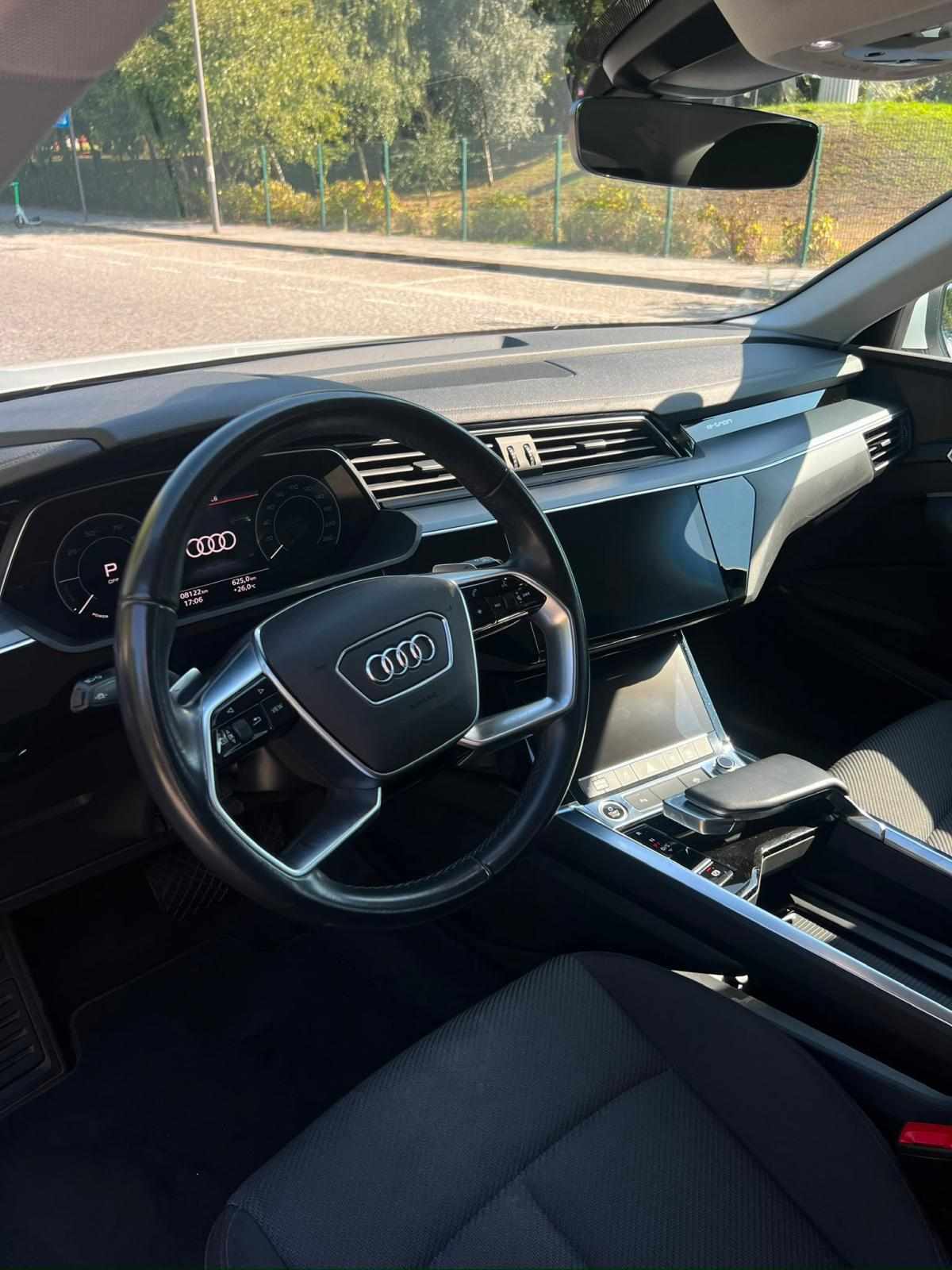audi-e-tron-50-quattro-2020-eletrico