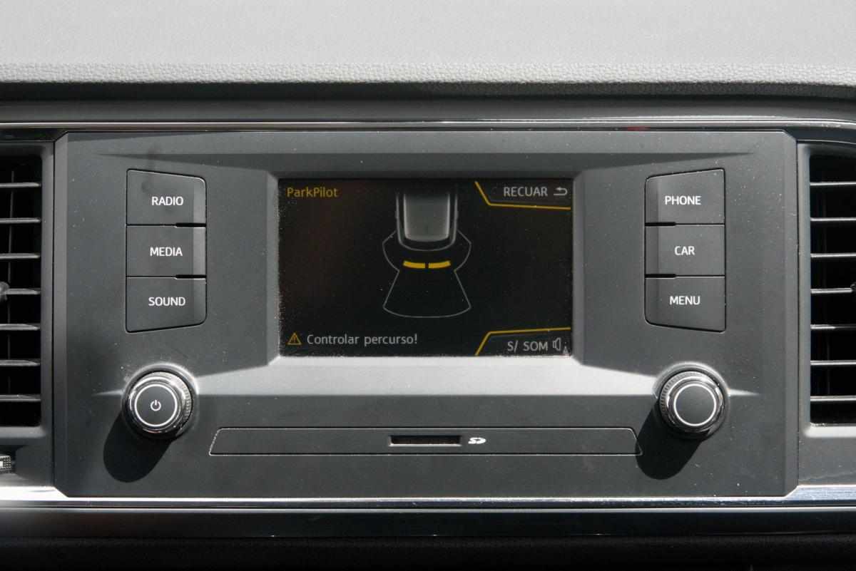 seat-ateca-1-6-tdi-ecomotive-2017-diesel-1598cc
