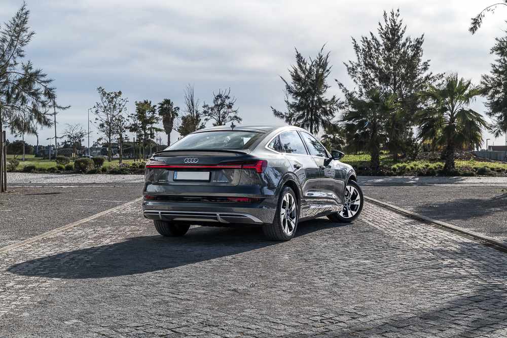 audi-e-tron-55-quattro-2020-eletrico