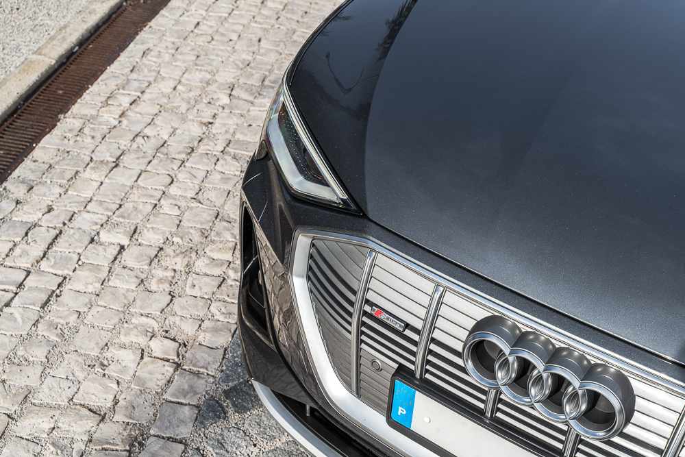 audi-e-tron-55-quattro-2020-eletrico