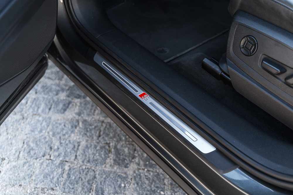 audi-e-tron-55-quattro-2020-eletrico