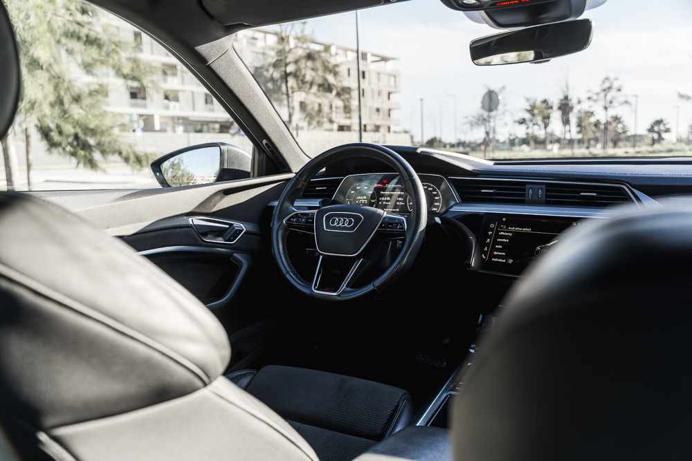 audi-e-tron-55-quattro-2020-eletrico