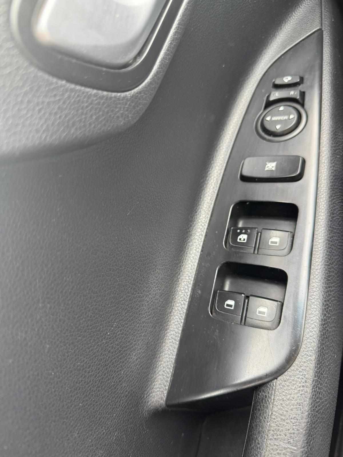 kia-stonic-1-0-t-gdi-2018-gasolina-998cc