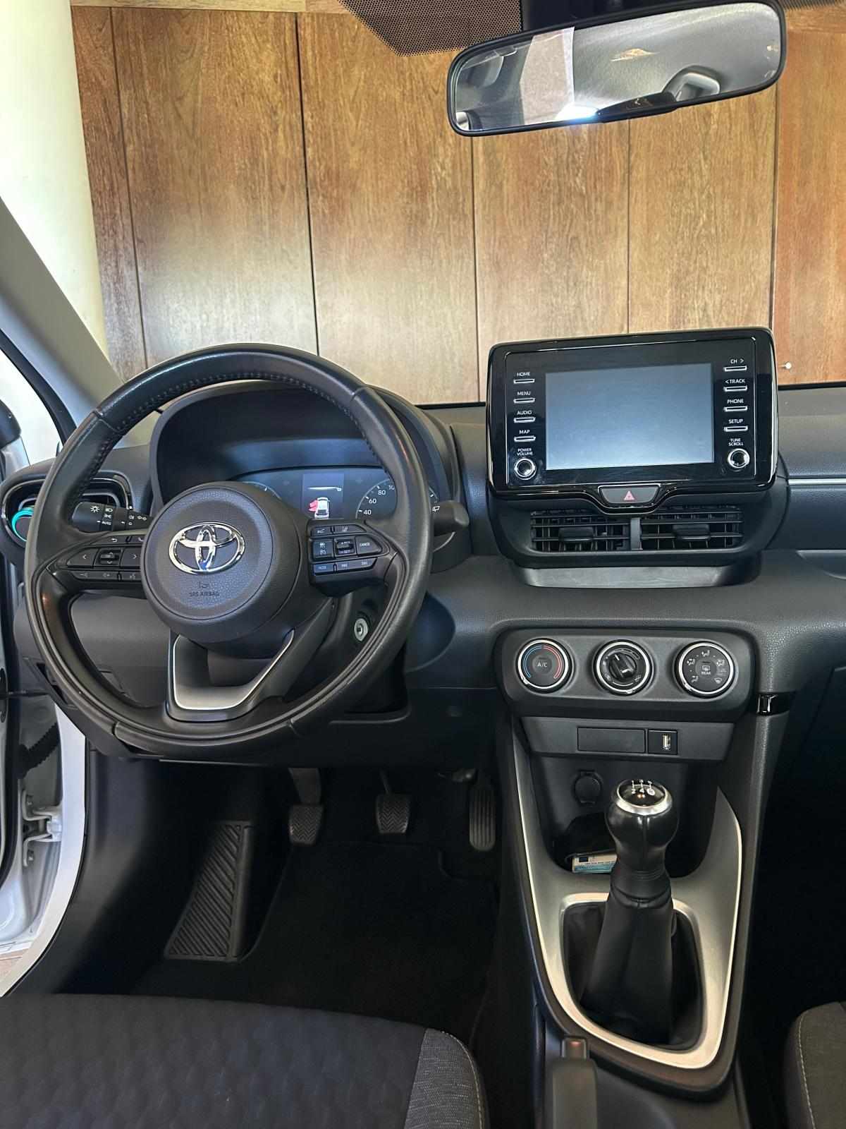toyota-yaris-1-0-vvt-i-2022-gasolina-998cc