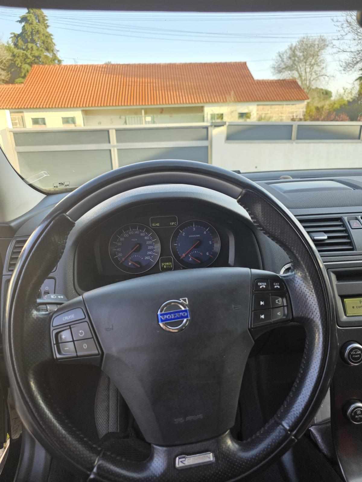 volvo-c30-1-6-drive-2012-diesel-1560cc
