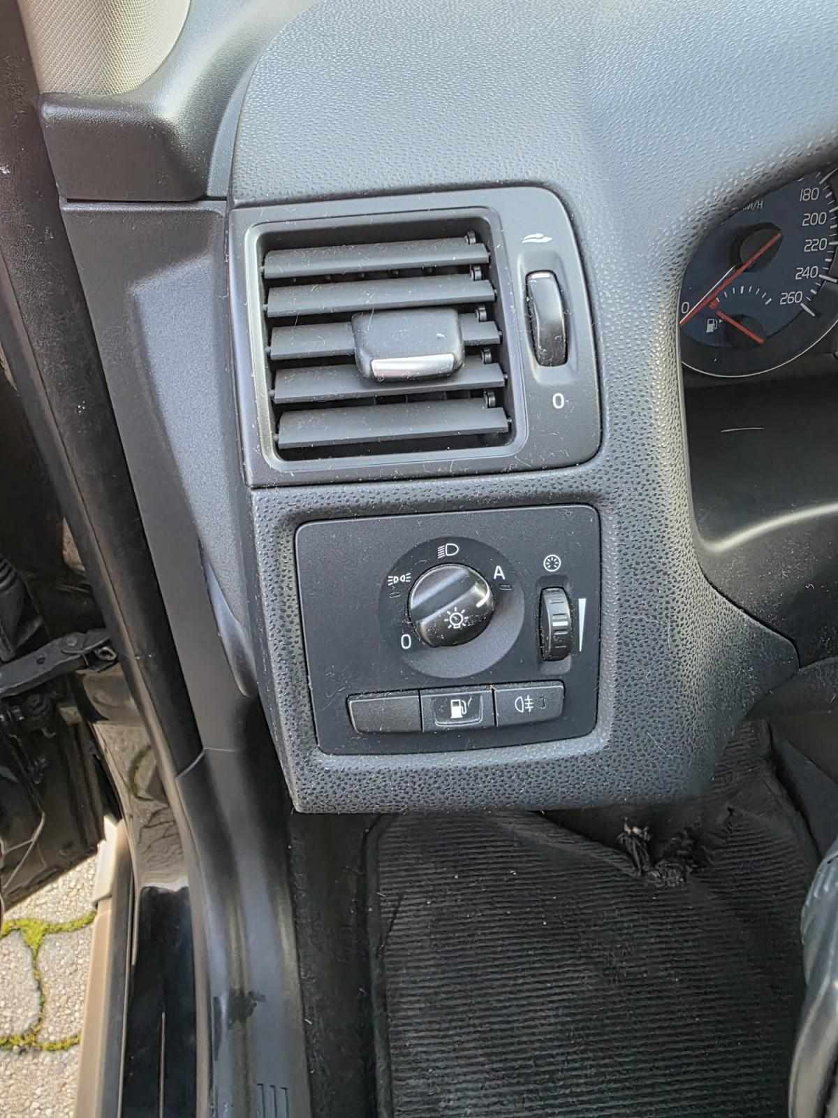 volvo-c30-1-6-drive-2012-diesel-1560cc