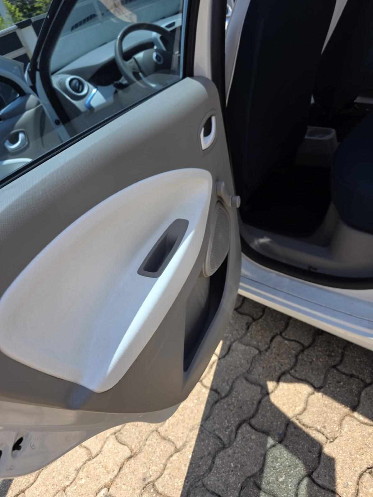 renault-zoe-r240-22-kwh-2013-eletrico