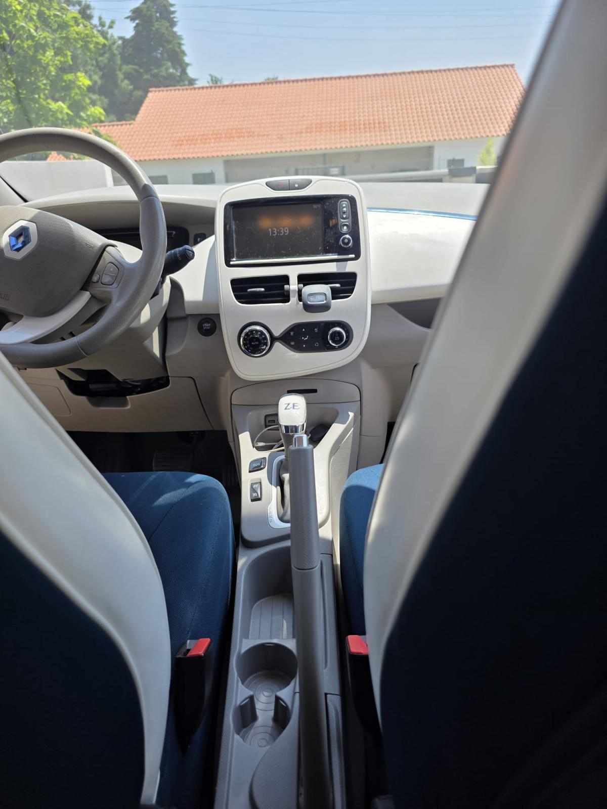 renault-zoe-r240-22-kwh-2013-eletrico