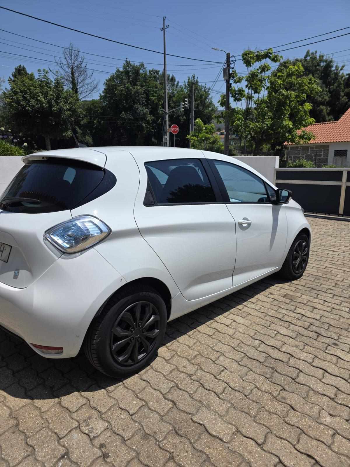 renault-zoe-r240-22-kwh-2013-eletrico