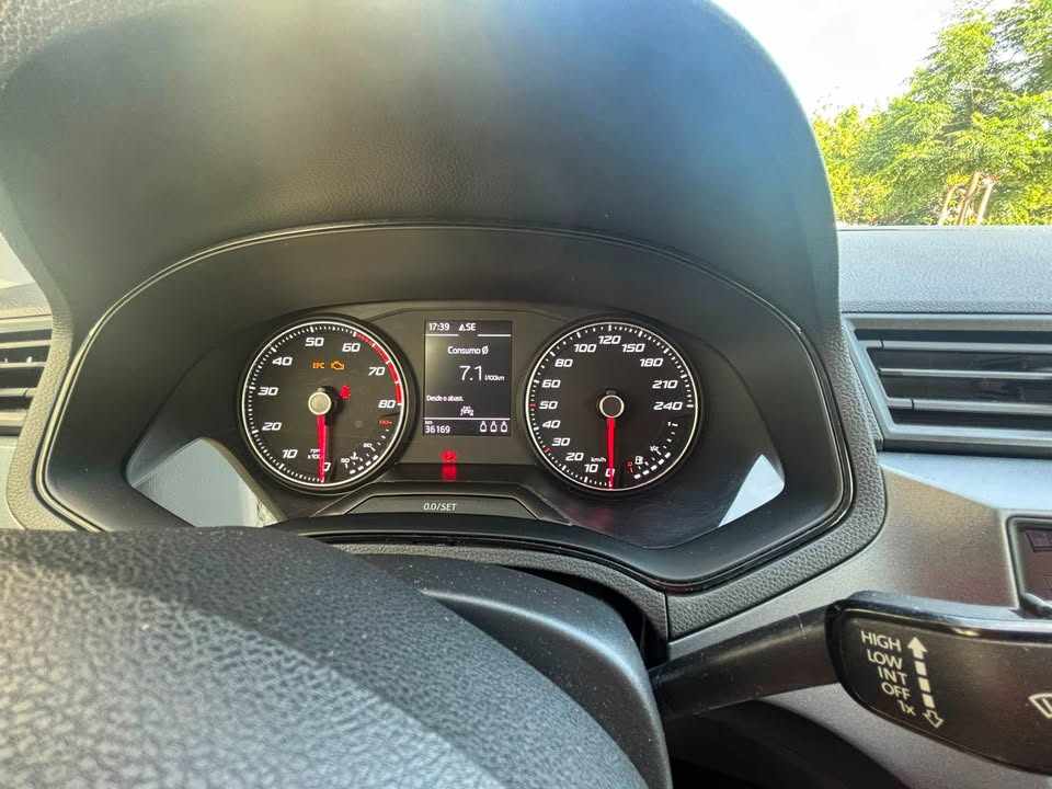 seat-arona-1-0-tsi-2019-gasolina-999cc