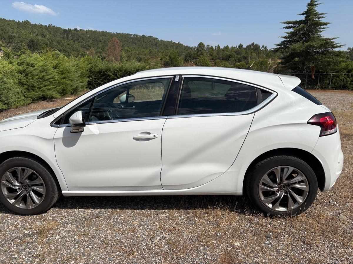 citroen-ds4-1-6-111cv-2012-diesel-1560cc