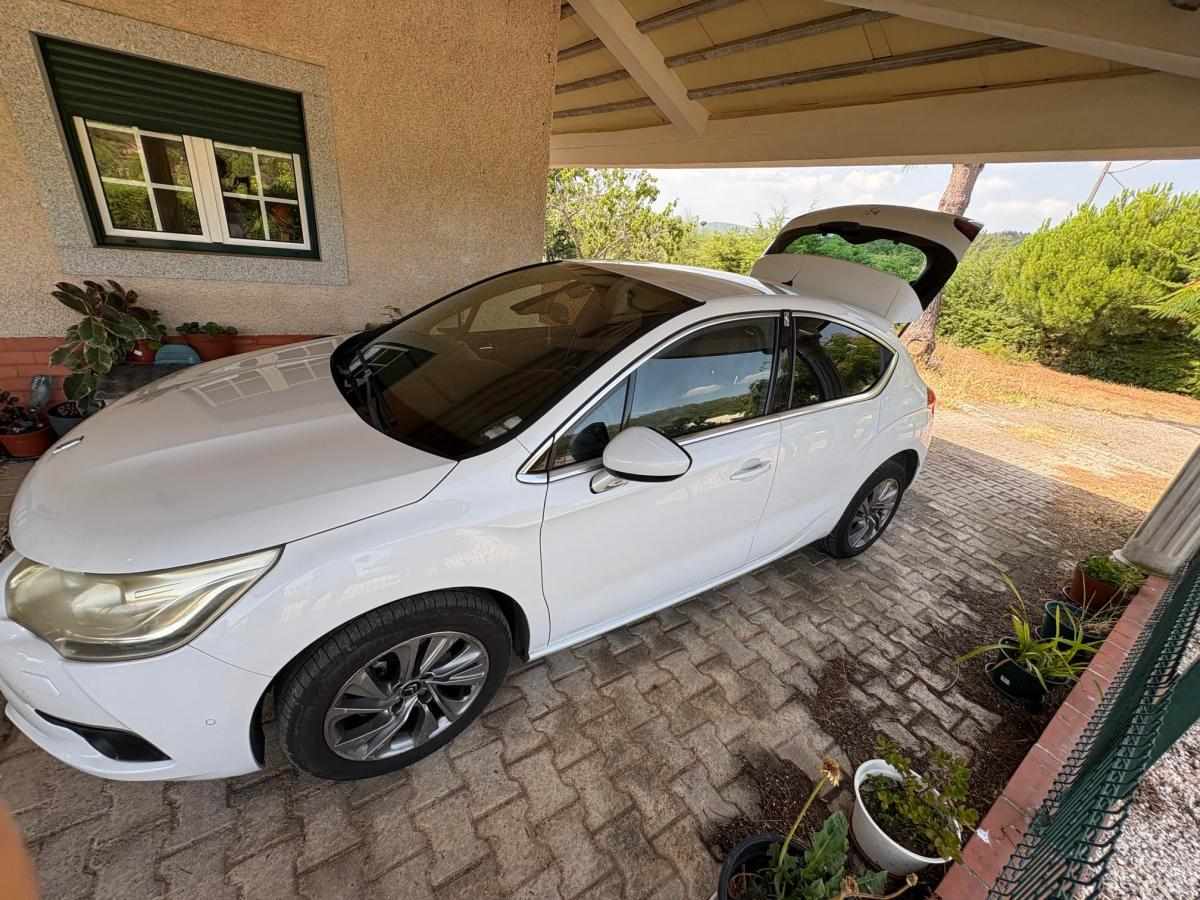 citroen-ds4-1-6-111cv-2012-diesel-1560cc