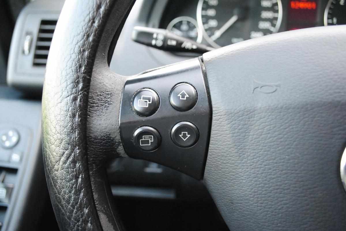 mercedes-benz-classe-a-a-160-2011-gasolina-1498cc