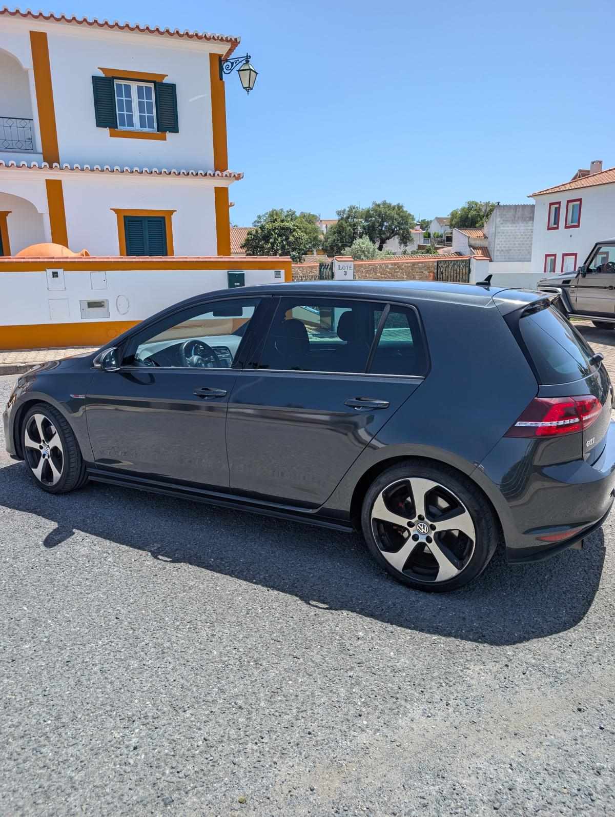 volkswagen-golf-gti-2-0-tsi-bluemotion-2015-gasolina-1984cc