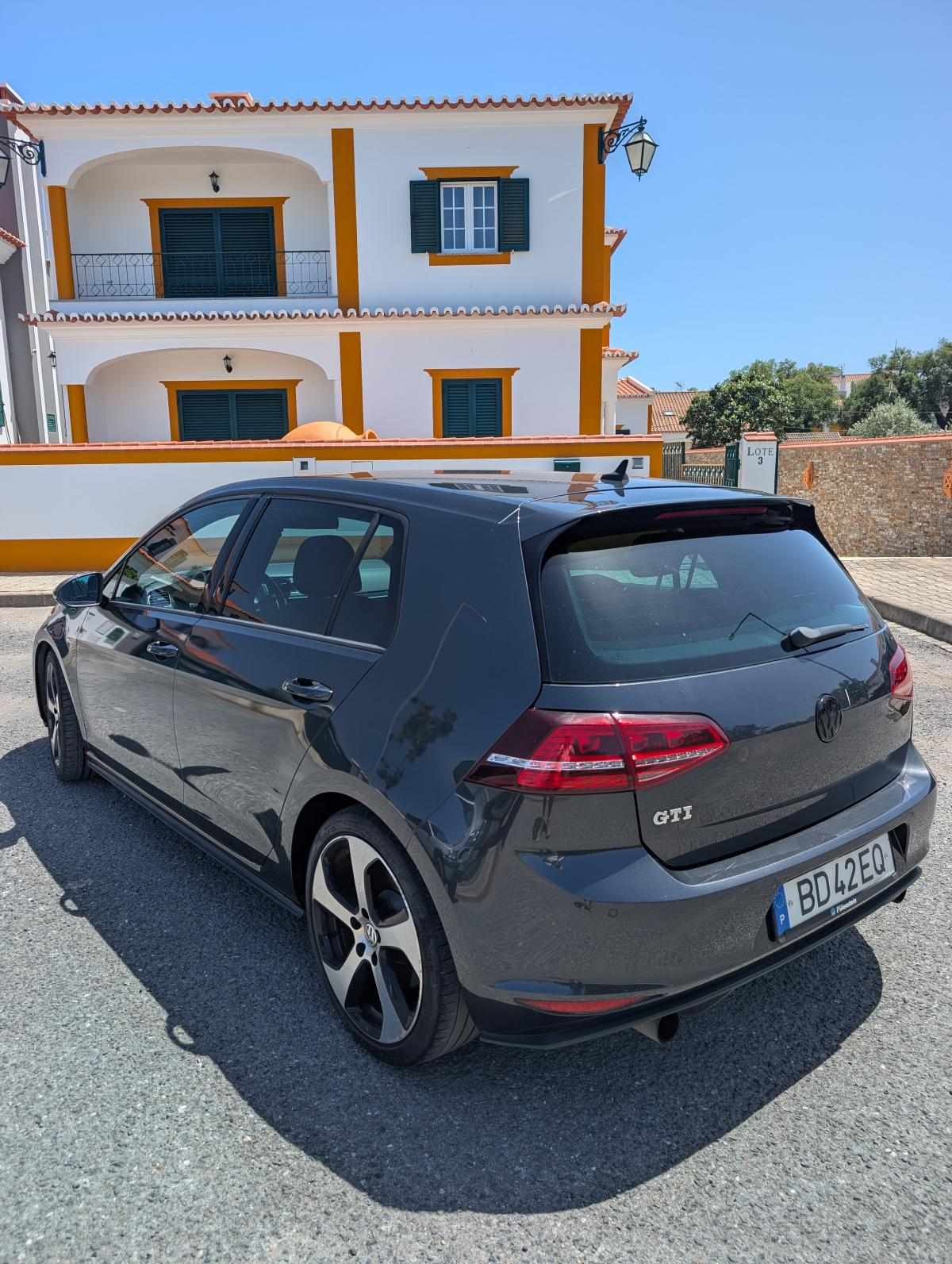 volkswagen-golf-gti-2-0-tsi-bluemotion-2015-gasolina-1984cc