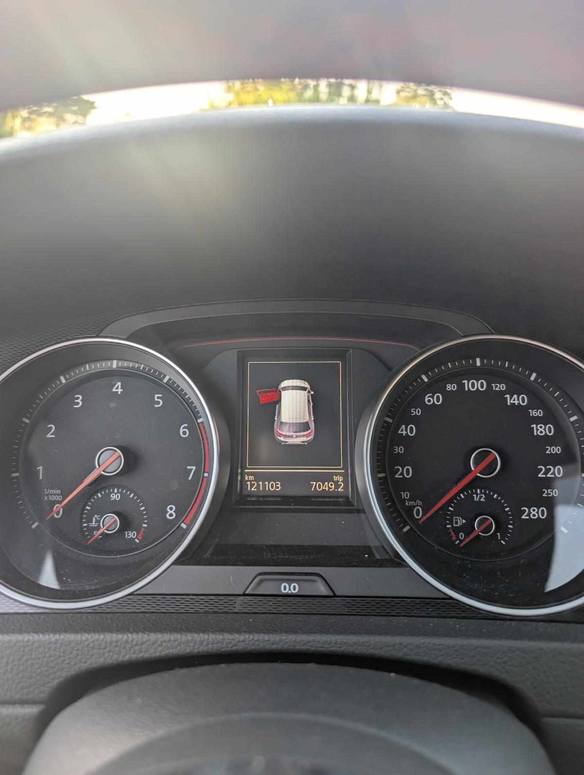 volkswagen-golf-gti-2-0-tsi-bluemotion-2015-gasolina-1984cc
