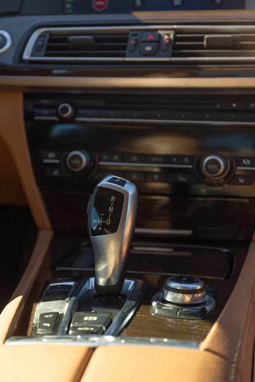 bmw-serie-7-730d-2008-diesel-2993cc