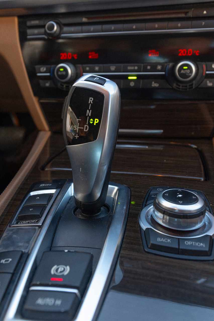 bmw-serie-7-730d-2008-diesel-2993cc