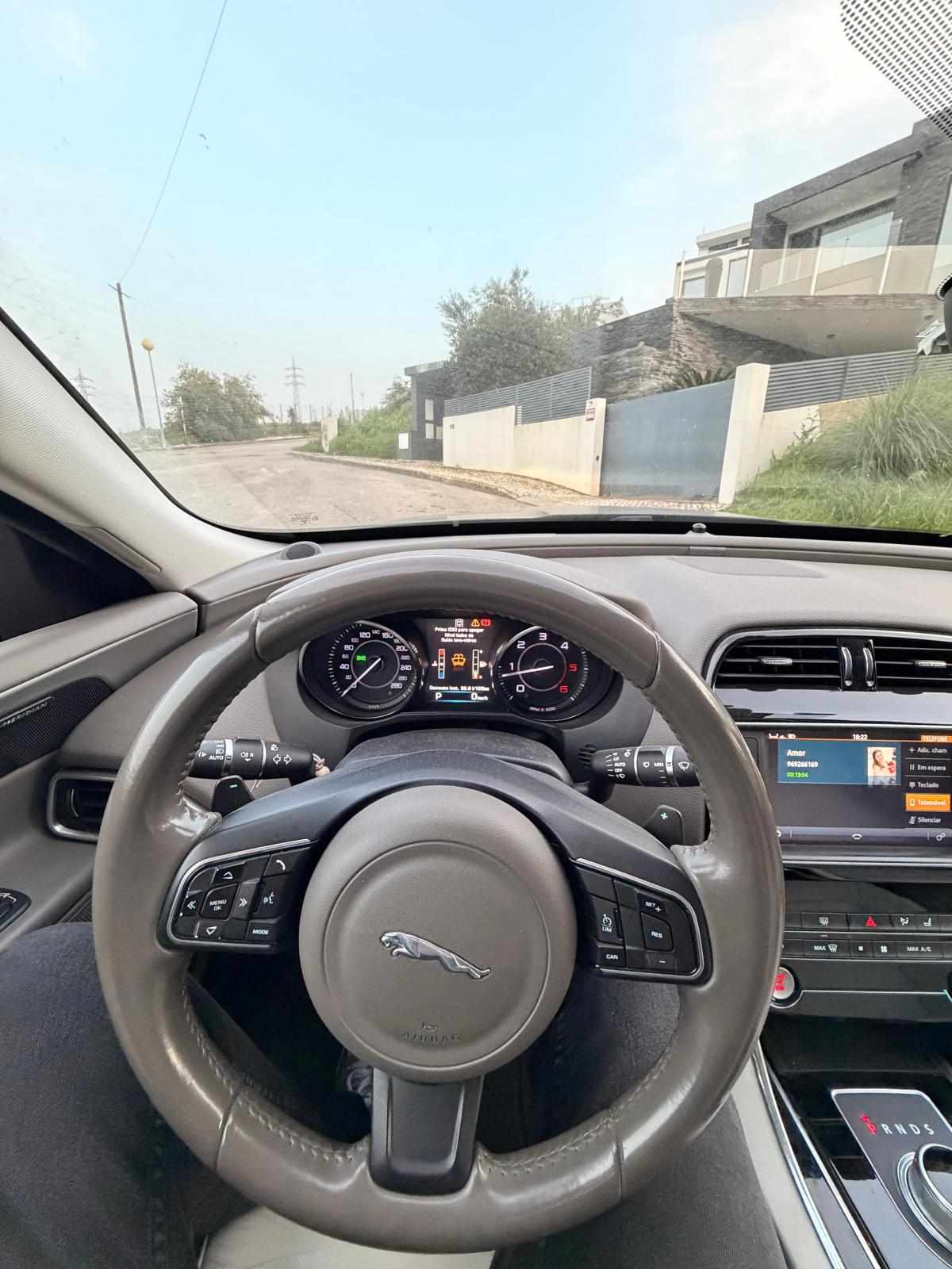 jaguar-xe-2-0-e-performance-2016-diesel-2000cc