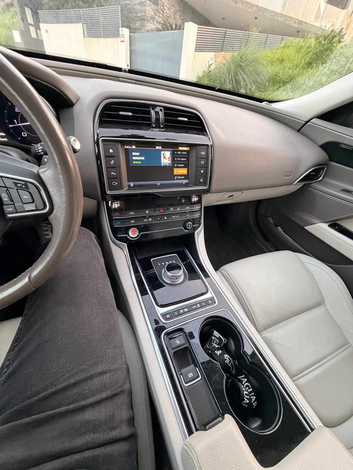 jaguar-xe-2-0-e-performance-2016-diesel-2000cc
