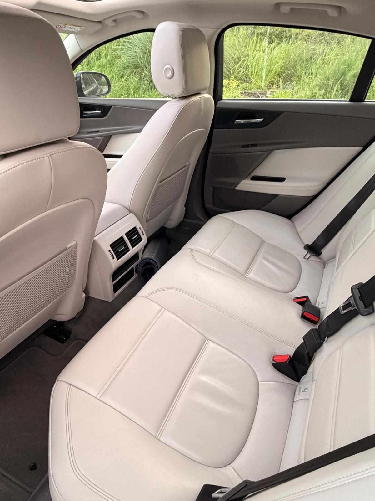 jaguar-xe-2-0-e-performance-2016-diesel-2000cc