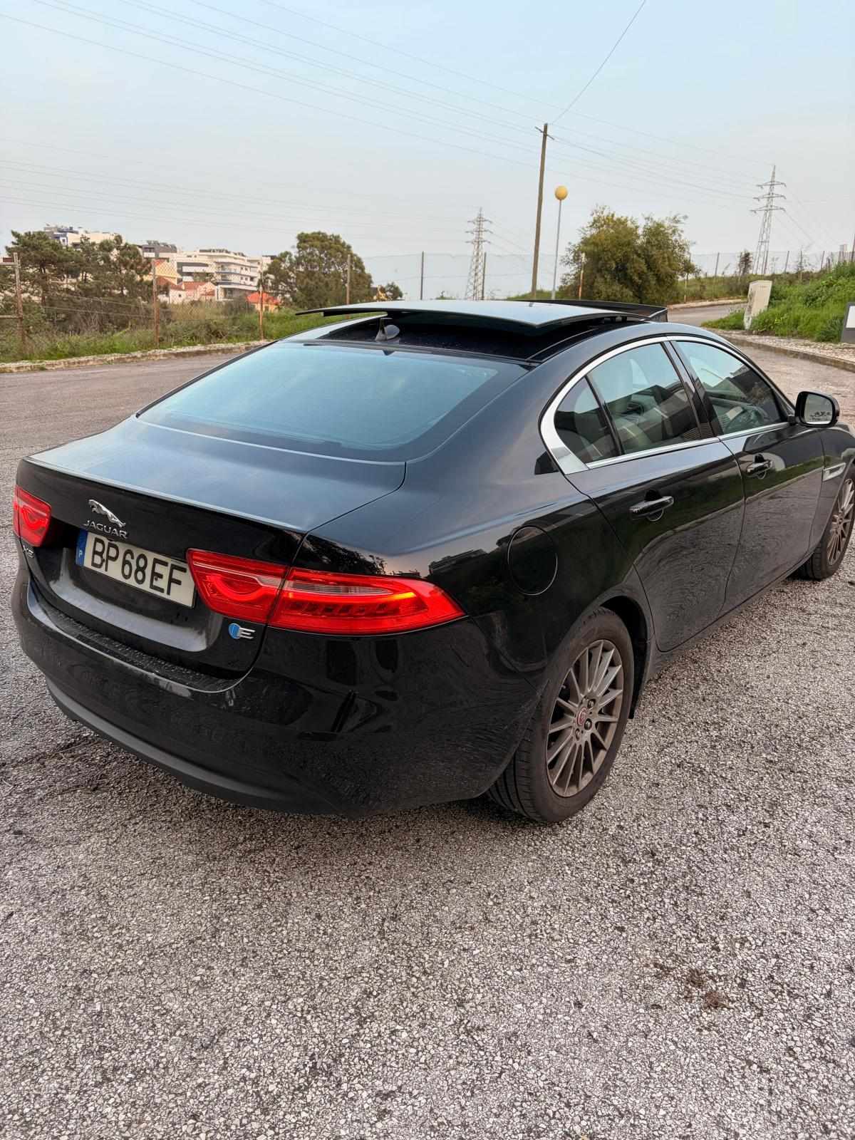 jaguar-xe-2-0-e-performance-2016-diesel-2000cc