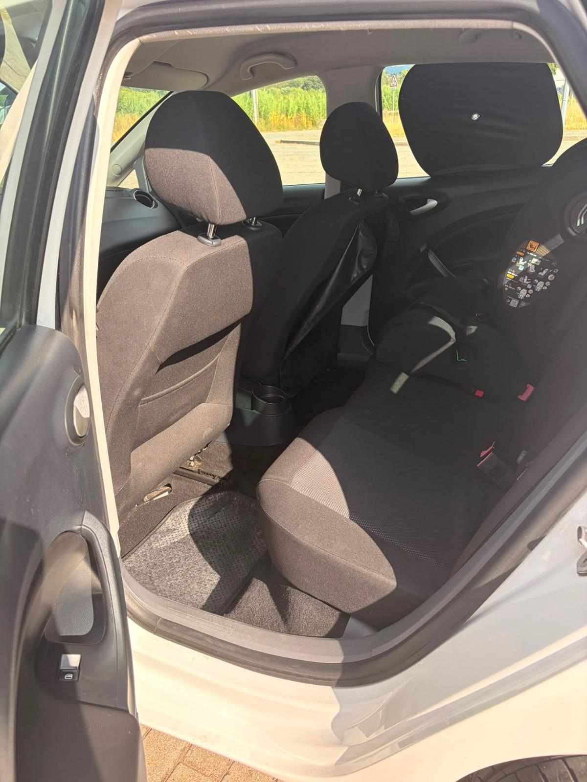 seat-ibiza-1-6-tdi-2009-diesel-1598cc
