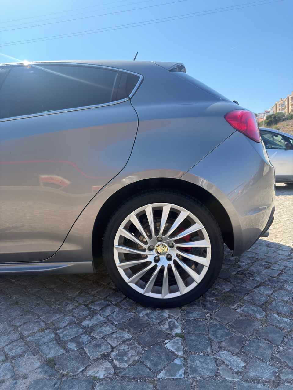 alfa-romeo-giulietta-2-0-jtdm-16v-2011-diesel-1956cc