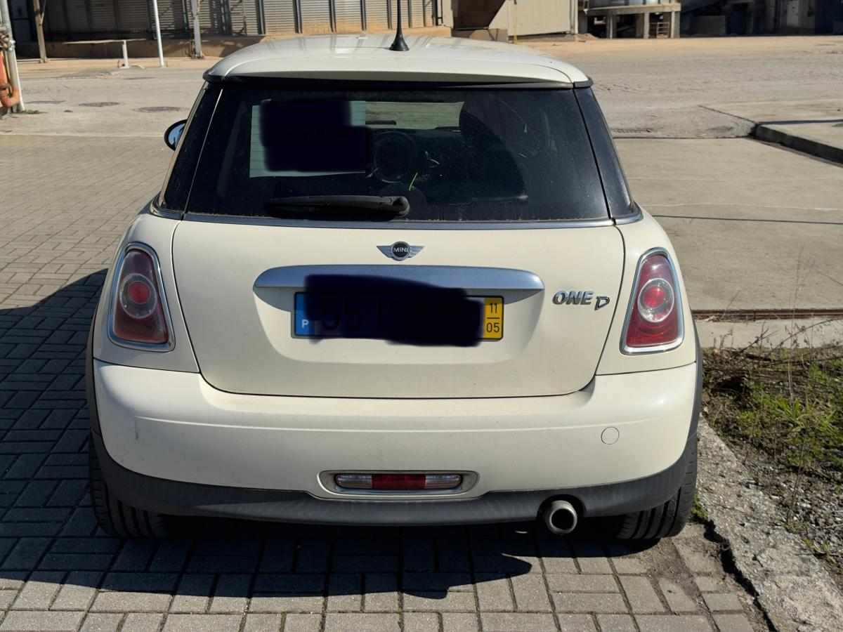 mini-hatch-cooper-d-2011-diesel-1598cc