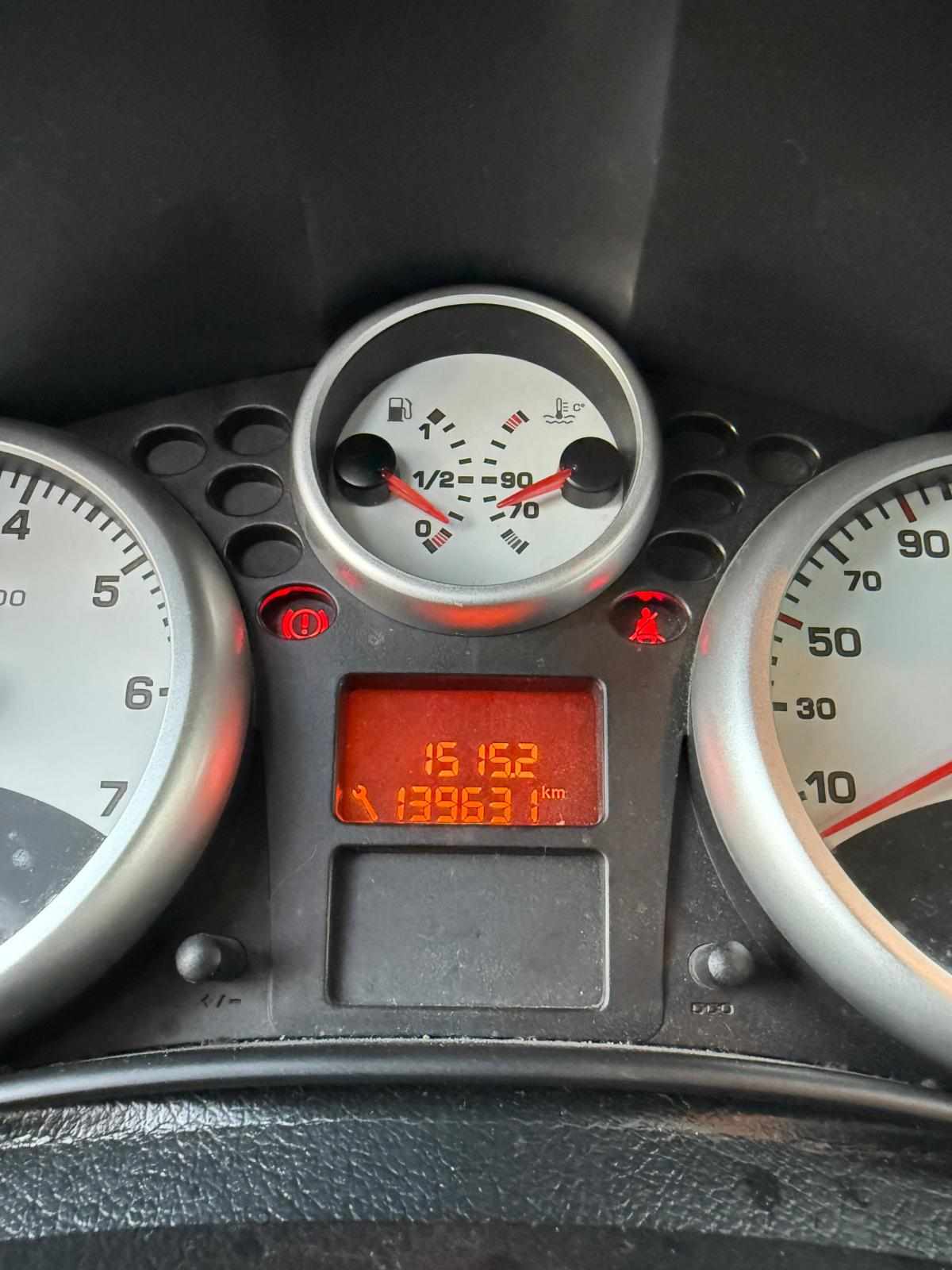 peugeot-207-1-4-2010-gasolina-1360cc