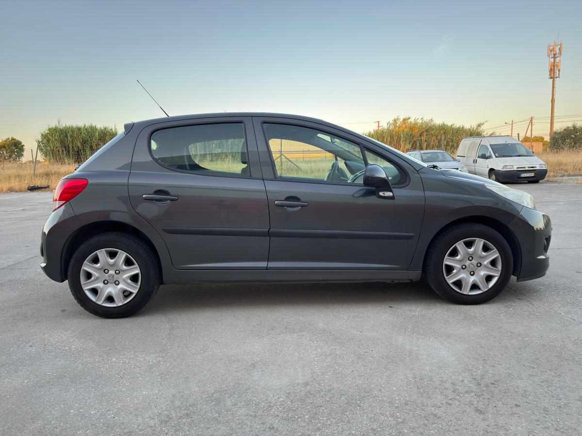 peugeot-207-1-4-2010-gasolina-1360cc