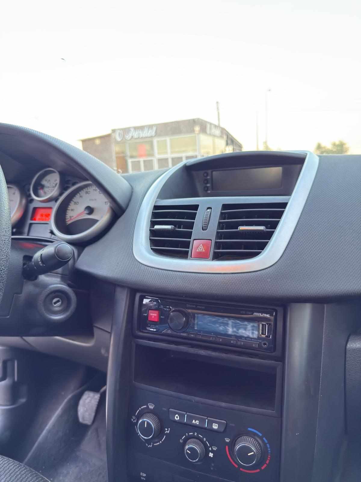 peugeot-207-1-4-2010-gasolina-1360cc