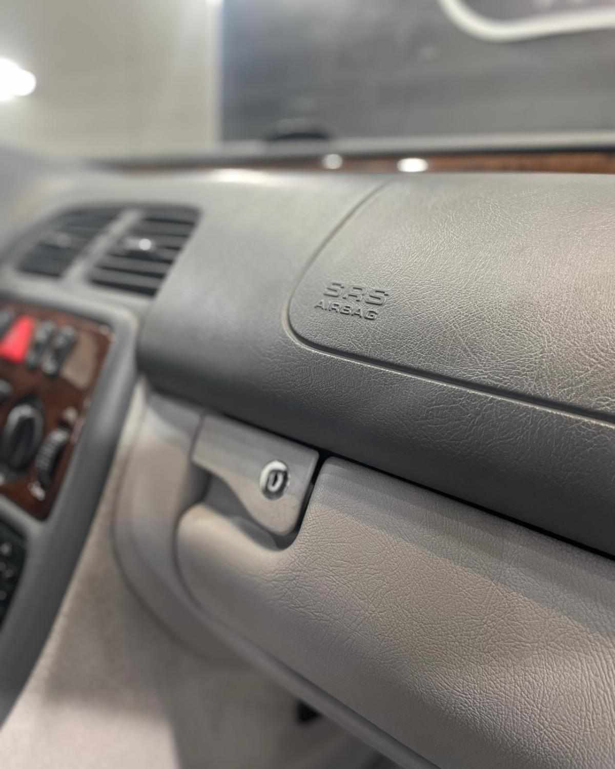 mercedes-benz-clk-200-kompressor-2001-gasolina-1998cc