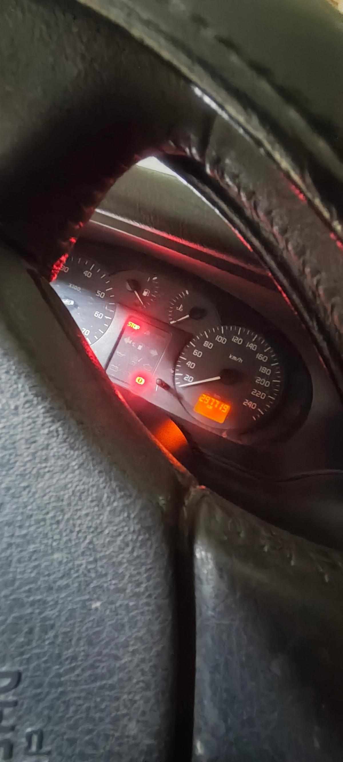 renault-megane-1-4-2000-gasolina-1390cc