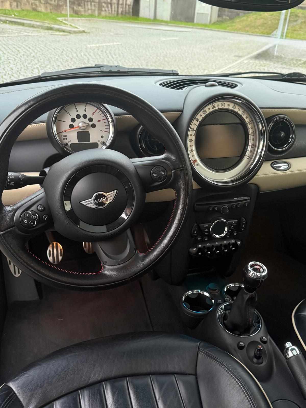 mini-hatch-sd-2-0-2012-diesel-1995cc