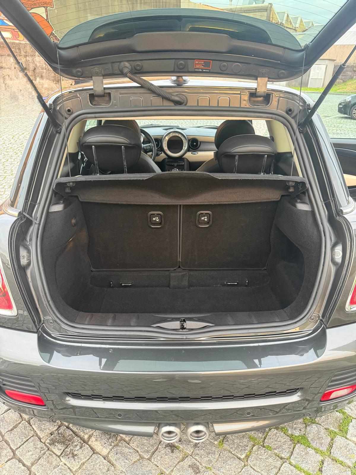 mini-hatch-sd-2-0-2012-diesel-1995cc