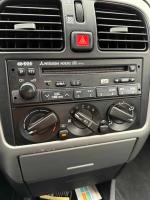 mitsubishi-carisma-1-3-82cv-2003-gasolina-1299cc
