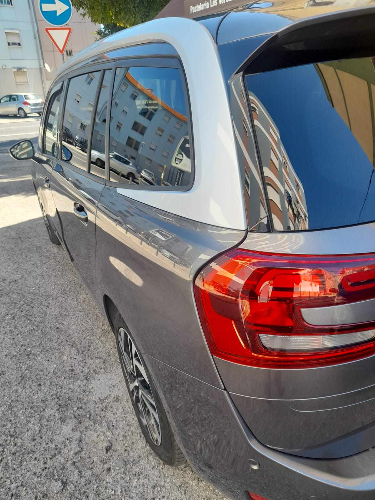 citroen-c4-picasso-1-5-bluehdi-2019-diesel-1499cc