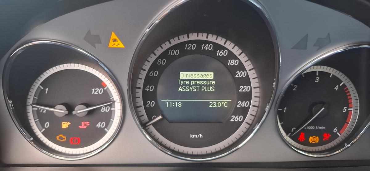 mercedes-benz-classe-c-c-200-cdi-blueefficiency-2010-diesel-2143cc
