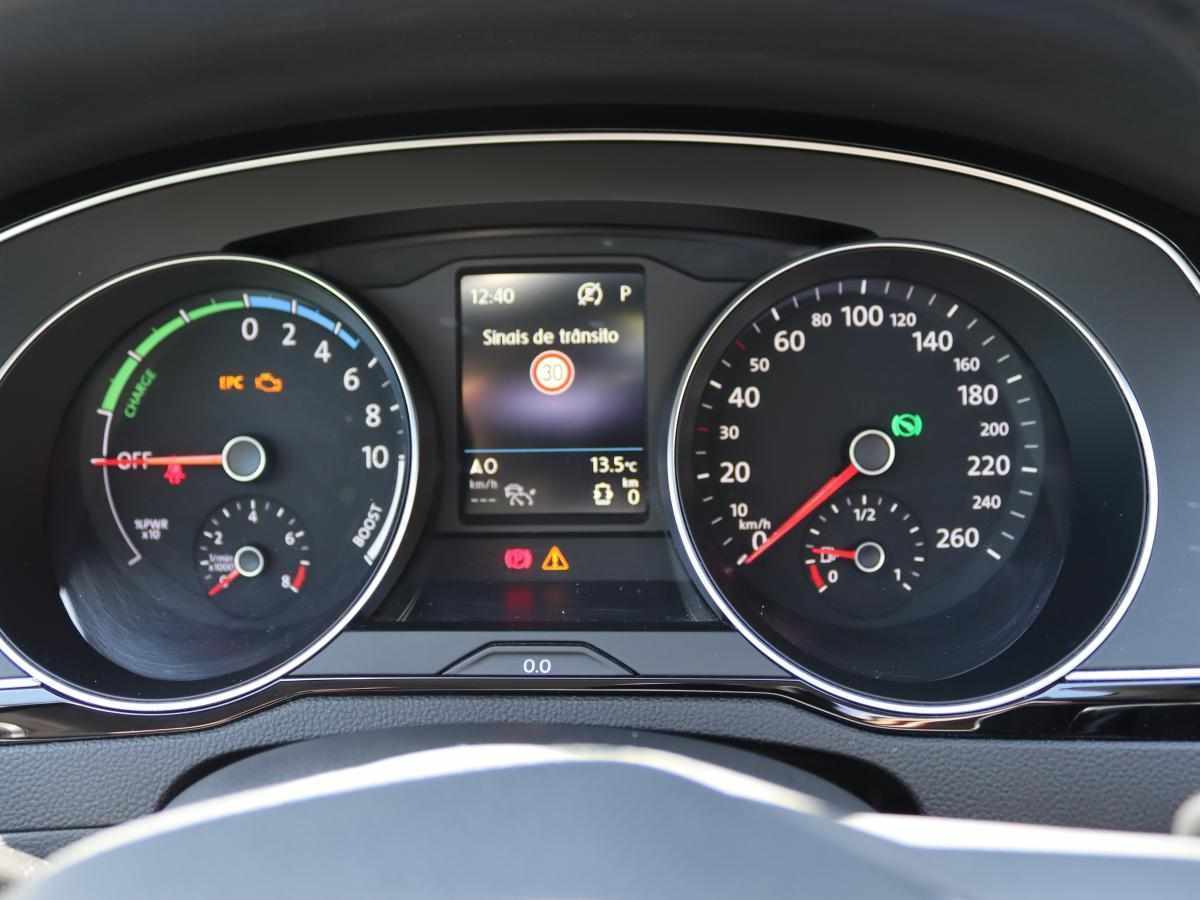 volkswagen-passat-variant-2020-hibrido-a-gasolina-1395cc