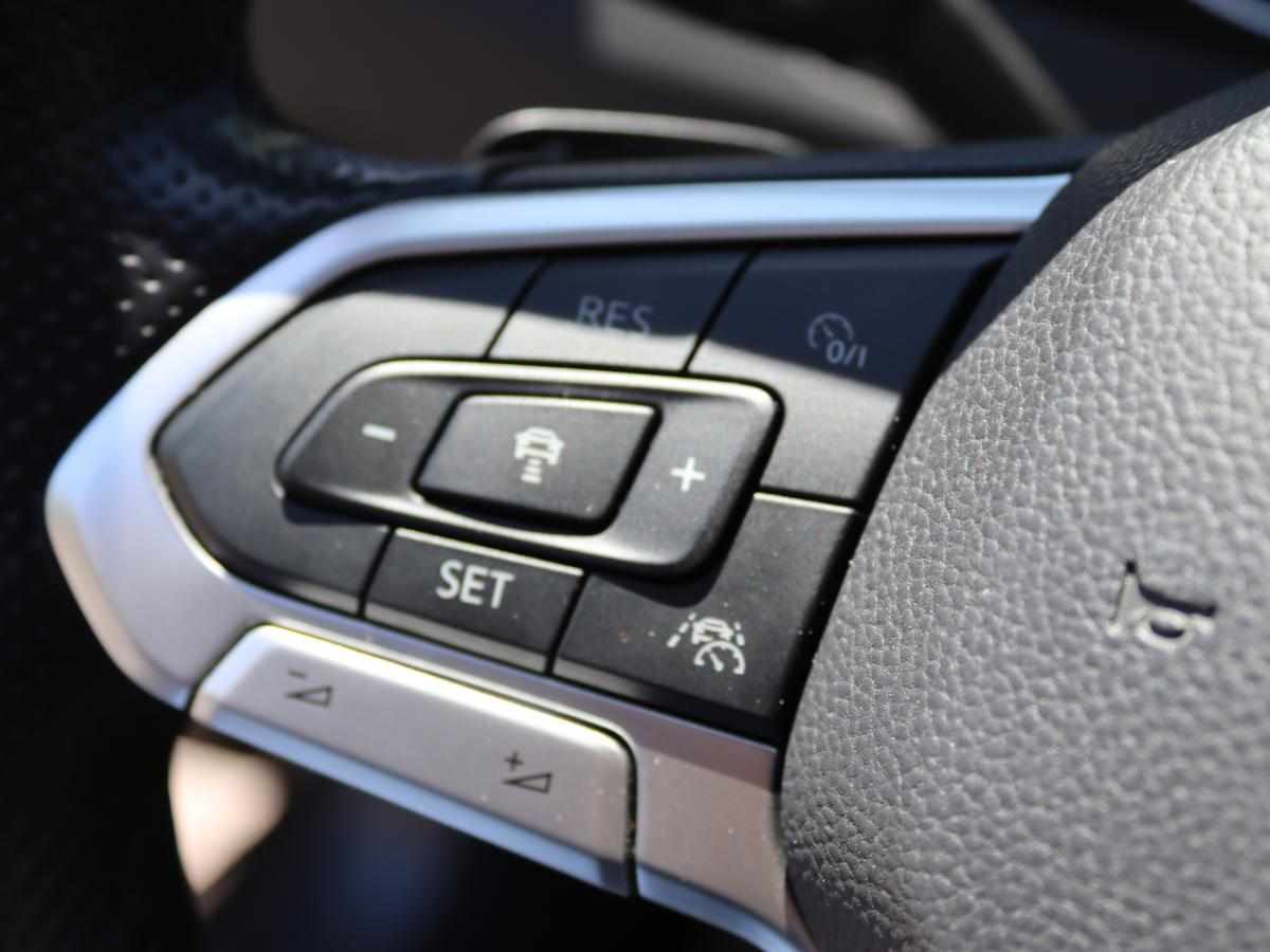 volkswagen-passat-variant-2020-hibrido-a-gasolina-1395cc