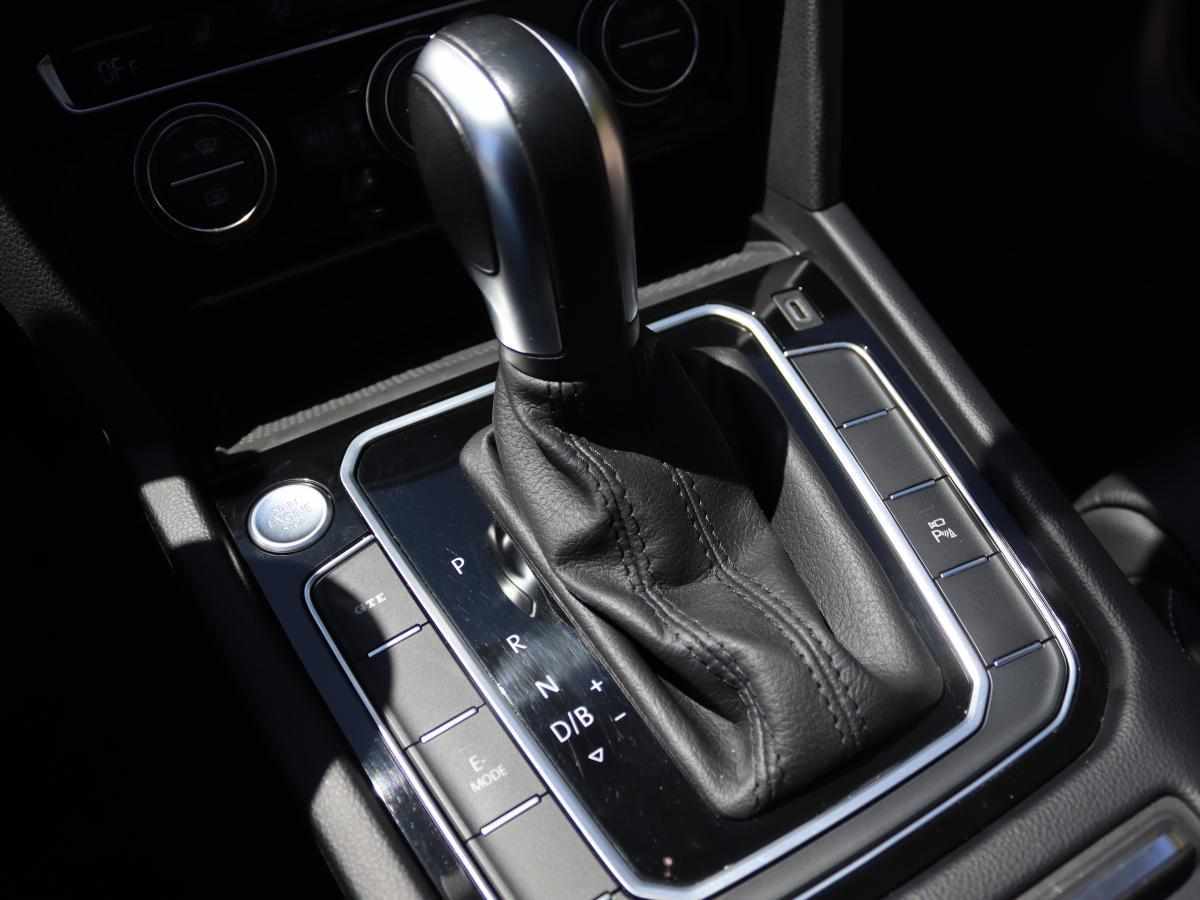 volkswagen-passat-variant-2020-hibrido-a-gasolina-1395cc