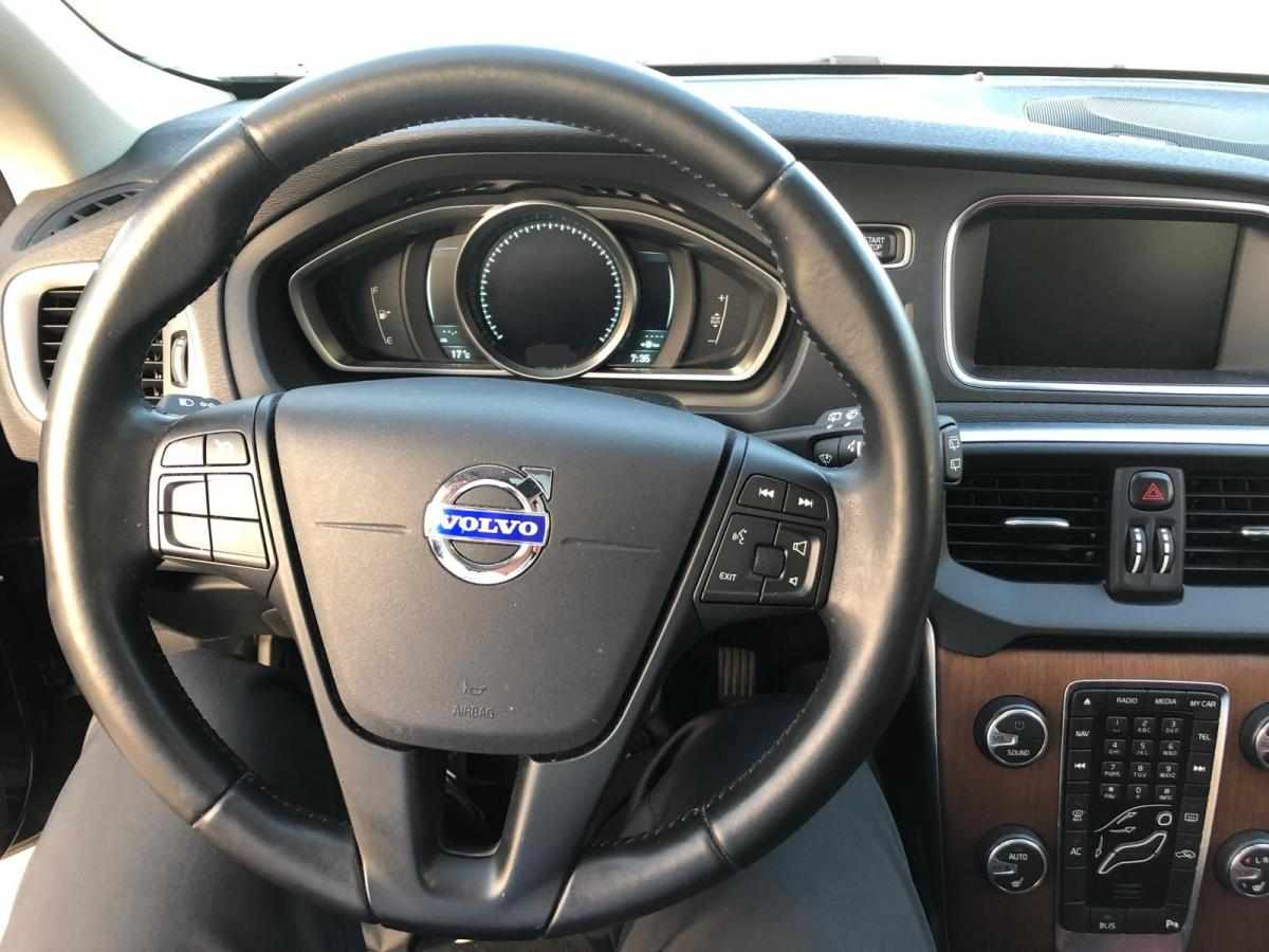volvo-v40-1-6-d2-2013-diesel-1560cc