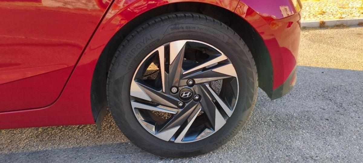 hyundai-i20-1-2-mpi-2021-gasolina-1197cc