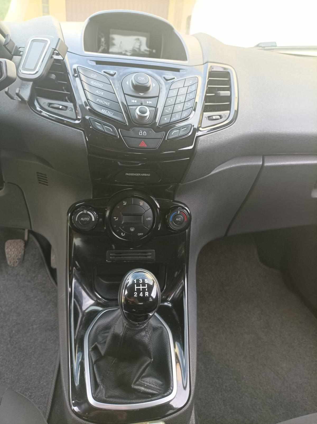 ford-fiesta-1-5-75cv-2012-diesel-1499cc