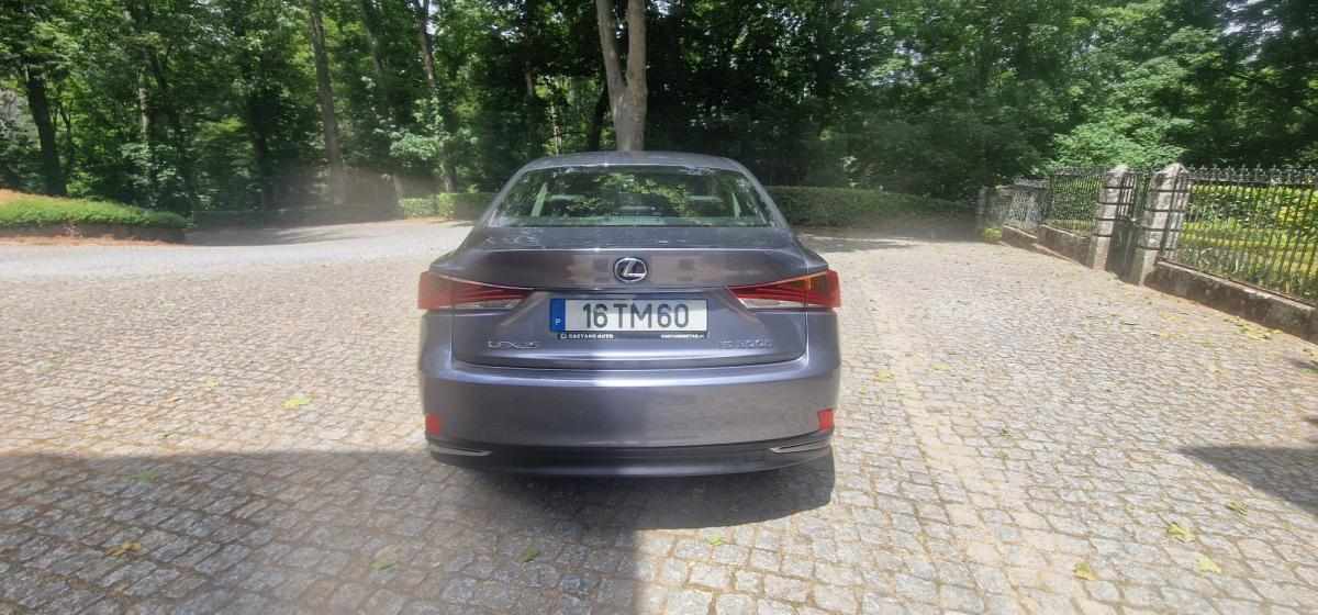 lexus-is-300h-2017-gasolina-2494cc