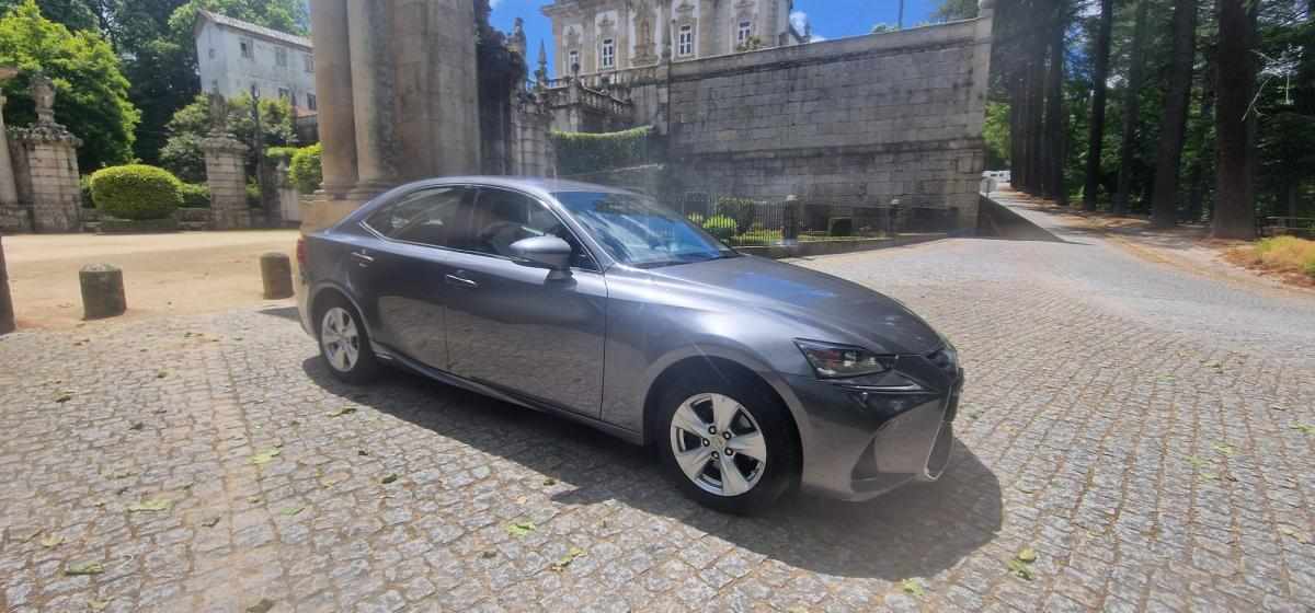 lexus-is-300h-2017-gasolina-2494cc