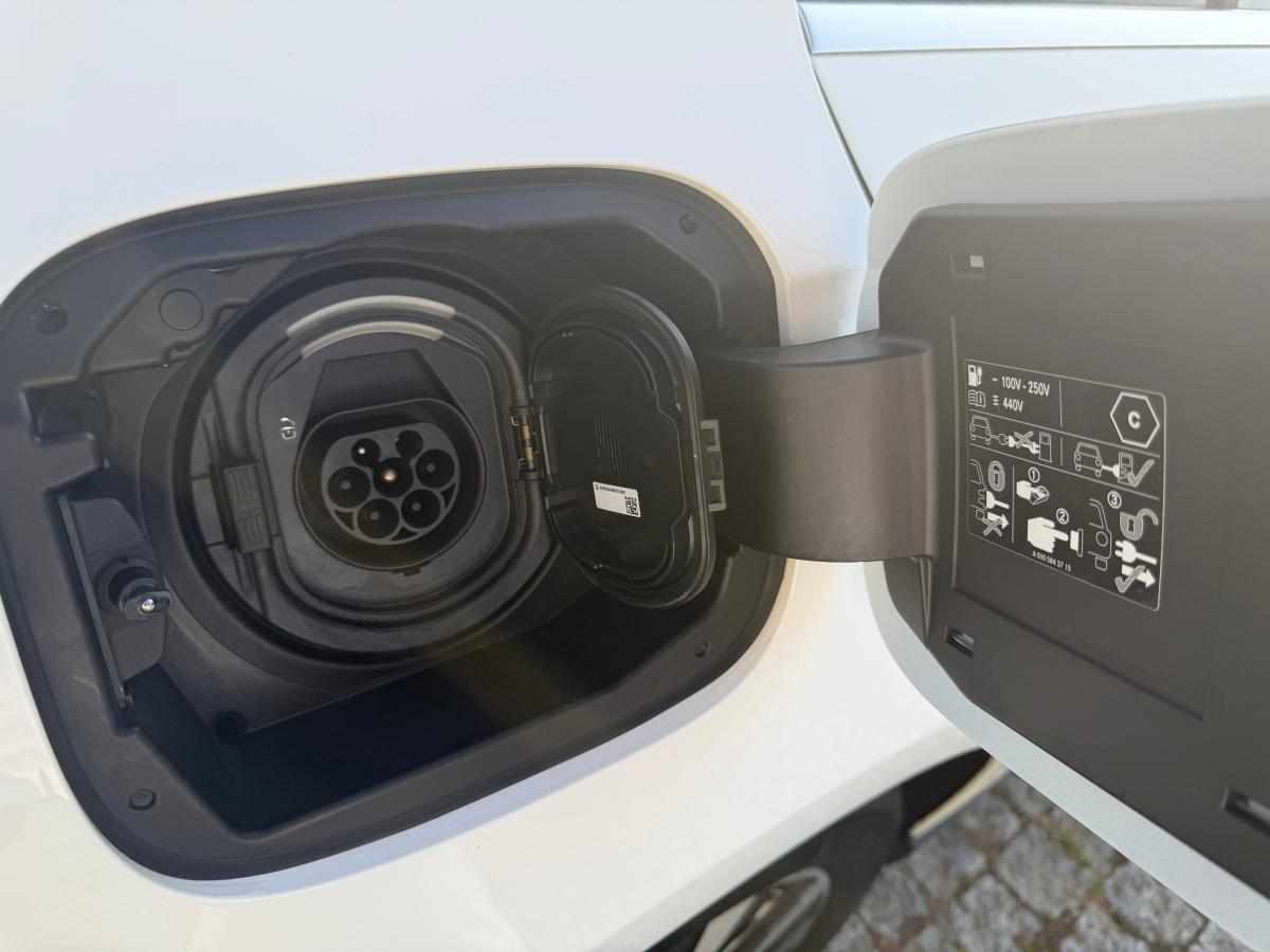 mercedes-benz-classe-a-a-200-2023-gasolina-1332cc