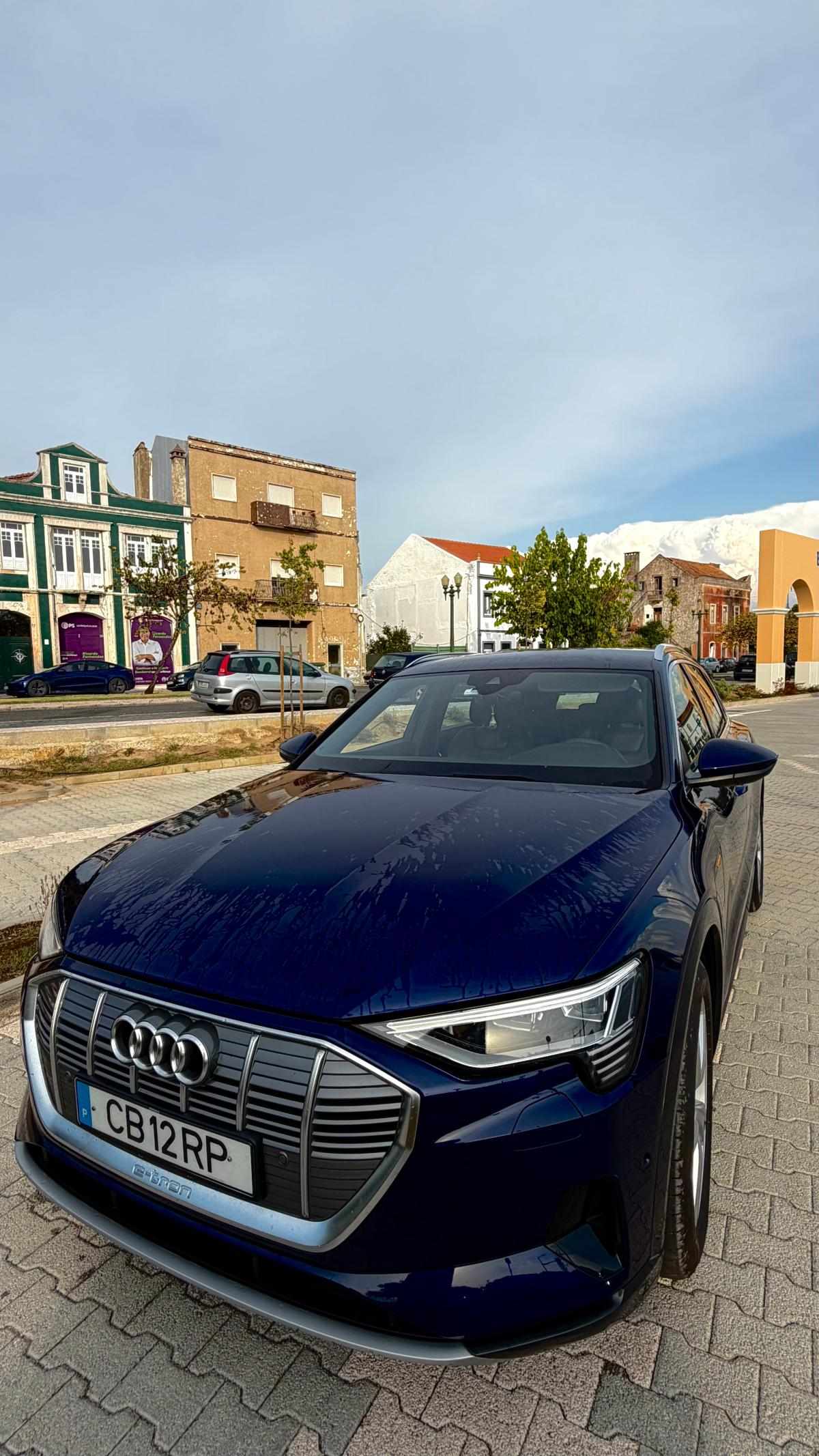 audi-e-tron-55-quattro-2023-eletrico