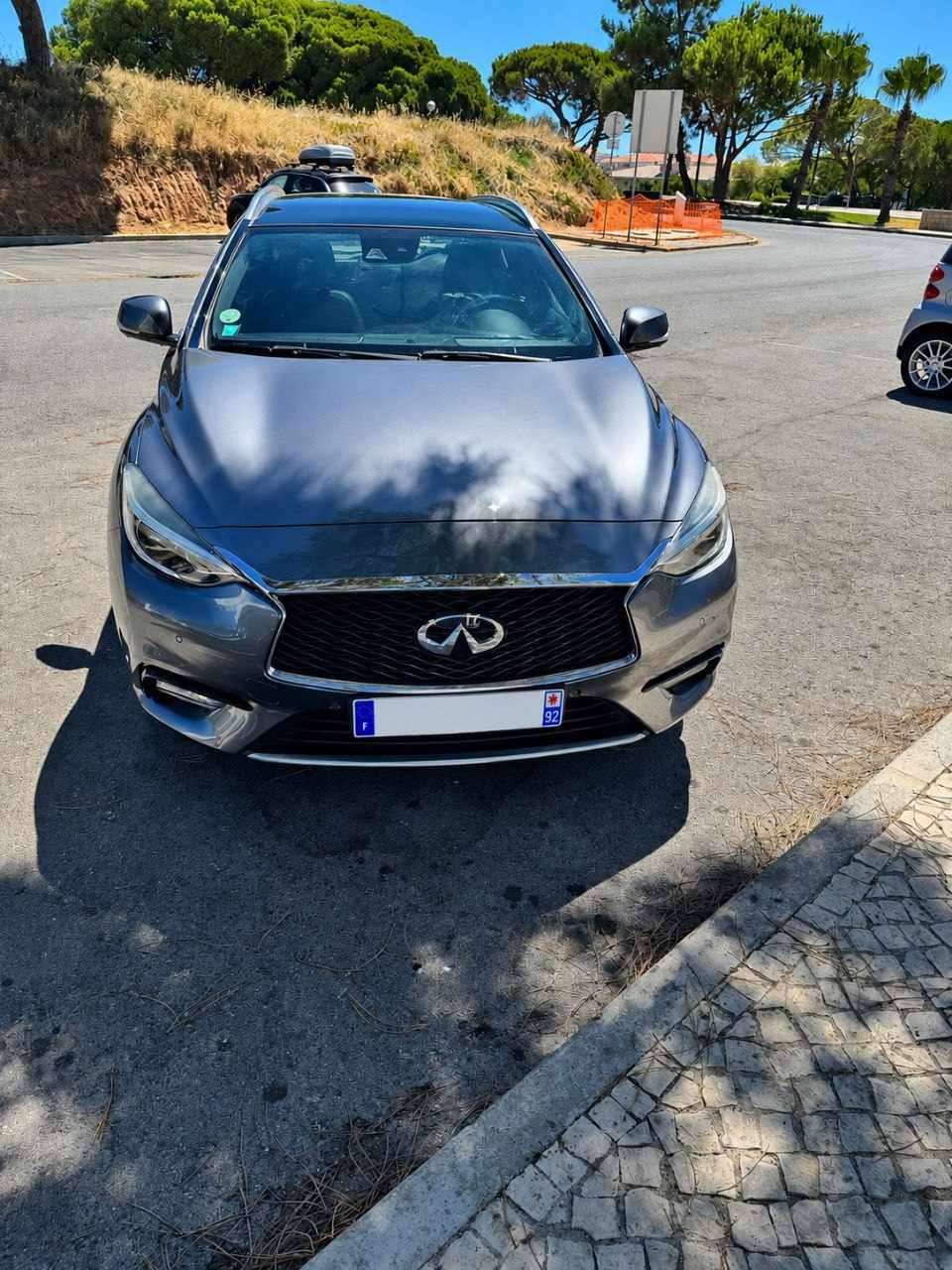 infiniti-q30-2-2-d-2-1-awd-2016-diesel-2143cc